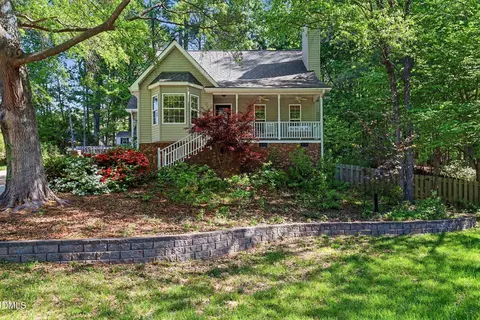 232 W Elm Ave, Holly Springs, NC 27540