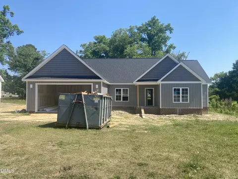 507 N Hillandale Dr, Fremont, NC 27830