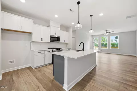 129 Broadway St, Knightdale, NC 27545