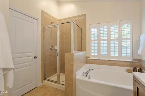 Bath - 3307 Silver Star Dr, Durham, NC 27713 photo 2 of 3
