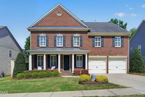 200 Meadowcrest Pl, Holly Springs, NC 27540