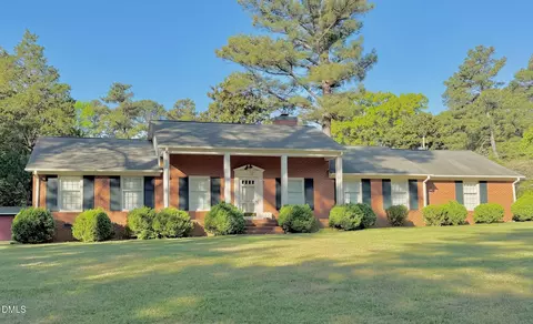 1604 Crescent Dr, Henderson, NC 27536