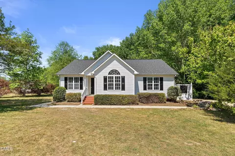 105 Mccoy Dr, Smithfield, NC 27577