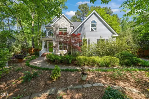 2112 Ridgefield Dr, Chapel Hill, NC 27517
