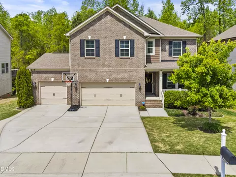 946 Longleaf Pine Pl, Mebane, NC 27302