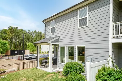Exterior - 3019 Dunnock Dr, Durham, NC 27713 photo 3 of 8