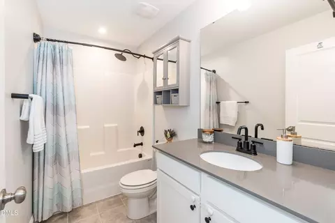 Bath - 3019 Dunnock Dr, Durham, NC 27713 photo 3 of 3