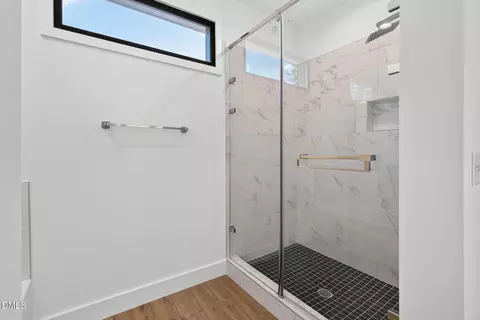 Bath - 1102 Nova St, Durham, NC 27713 photo 4 of 8