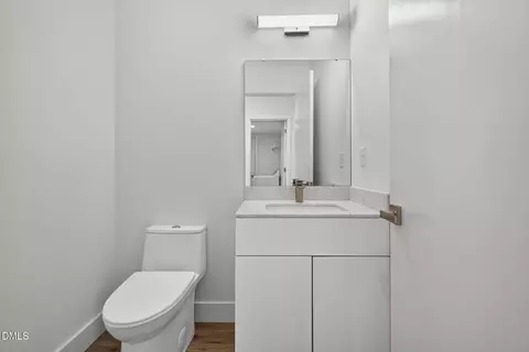 Bath - 1102 Nova St, Durham, NC 27713 photo 6 of 8