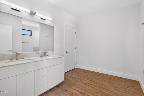 Bath - 1102 Nova St, Durham, NC 27713 photo 1 of 8