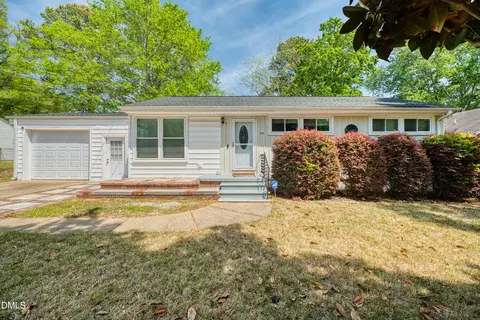 514 Kenway St, Garner, NC 27529