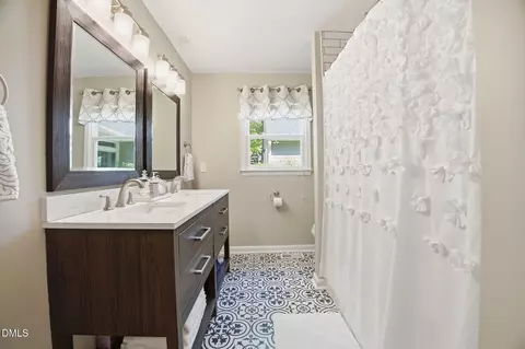 Bath - 1920 Redding Ln, Durham, NC 27712 photo 2 of 3