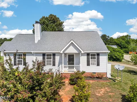 217 Stargate Rd, Holly Springs, NC 27540