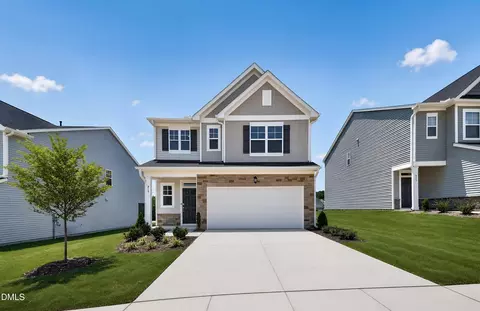 913 Glowing Star Ln, Angier, NC 27501