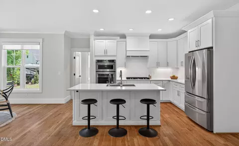 5221 Stream Bank Ct, Raleigh, NC 27603