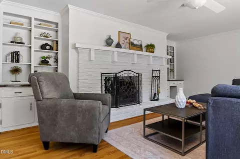 Living - 1046 Johnson Rd, Coats, NC 27521 photo 4 of 7