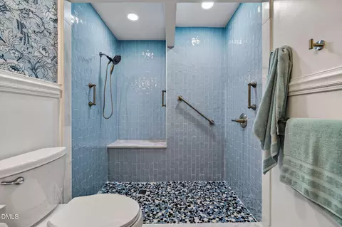 Bath - 1046 Johnson Rd, Coats, NC 27521 photo 2 of 7