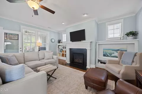 1114 Quincy Cottage Rd, Hillsborough, NC 27278