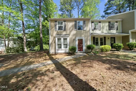 606 Middleton Ave, Cary, NC 27513