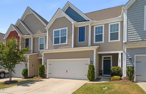 307 Acorn Hollow Pl, Durham, NC 27703