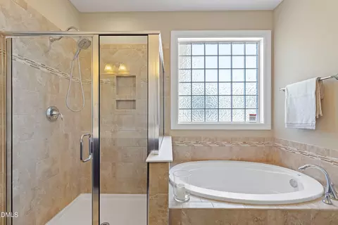 Bath - 267 Meadowmist Dr, Garner, NC 27529 photo 3 of 5