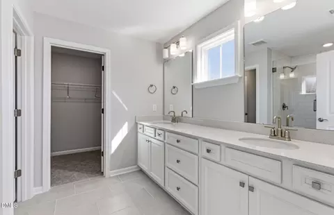 Bath - 2936 Denson Rd, Willow Springs, NC 27592 photo 1 of 3