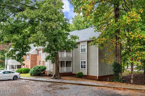 102 Choptank Ct #A2, Cary, NC 27513