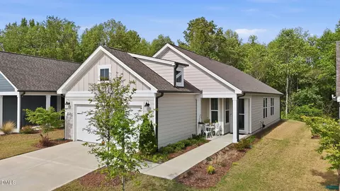 2321 Flycatcher Ln, Fuquay Varina, NC 27526