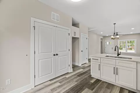 Entry Way - 506 E Townsend St, Dunn, NC 28334 photo 2 of 2