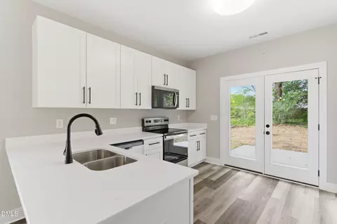 Kitchen - 506 E Townsend St, Dunn, NC 28334 photo 3 of 3