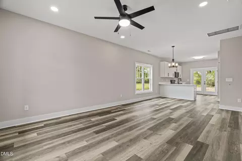 Living - 506 E Townsend St, Dunn, NC 28334 photo 1 of 3