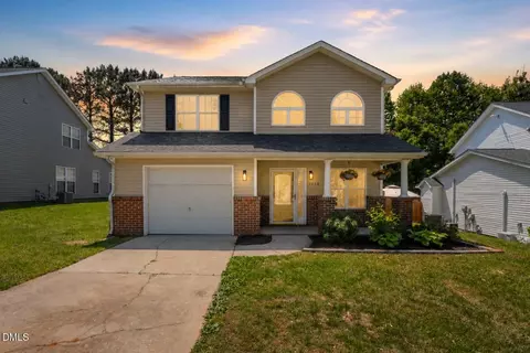 1119 Briarwood Dr, Mebane, NC 27302