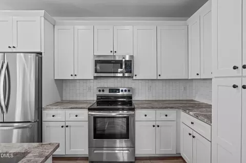 Kitchen - 2801 Cannada Ave # B, Durham, NC 27704 photo 2 of 3