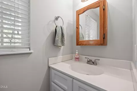 Bath - 4 Russet Ct, Durham, NC 27712 photo 1 of 5