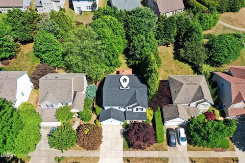 2112 Maizefield Ln, Fuquay Varina, NC 27526
