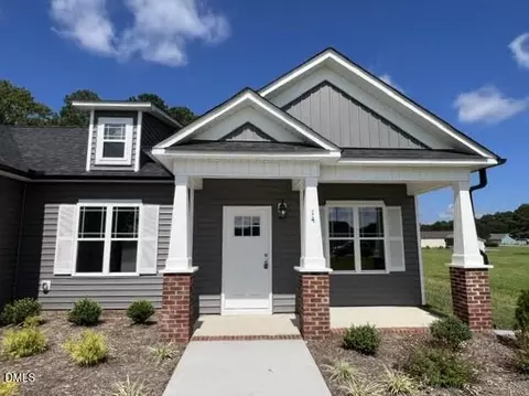 14 Alex Acres Way, Selma, NC 27576