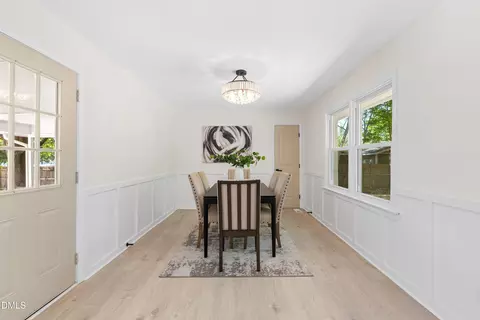 Dining - 115 E Heath Ave, Smithfield, NC 27577 photo 1 of 2
