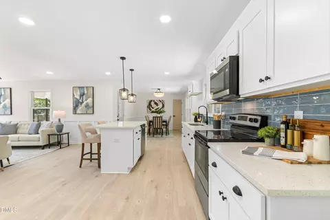 Kitchen - 115 E Heath Ave, Smithfield, NC 27577 photo 9 of 9