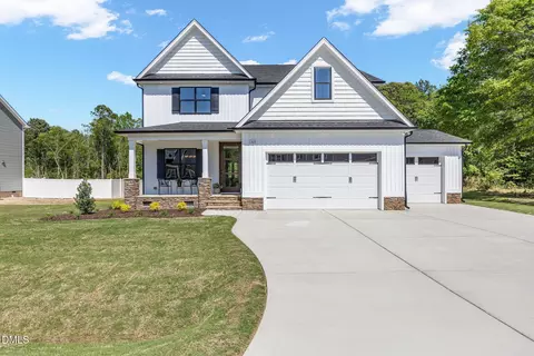 303 Freedom Rdg Dr, Smithfield, NC 27577