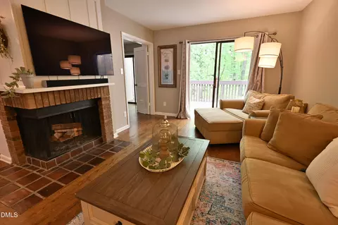 Living - 4100 Five Oaks Dr UNIT 39, Durham, NC 27707 photo 1 of 3