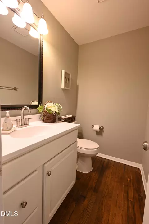 Bath - 4100 Five Oaks Dr UNIT 39, Durham, NC 27707 photo 3 of 4