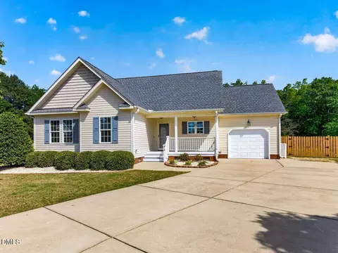 218 Topsail Dr, Angier, NC 27501
