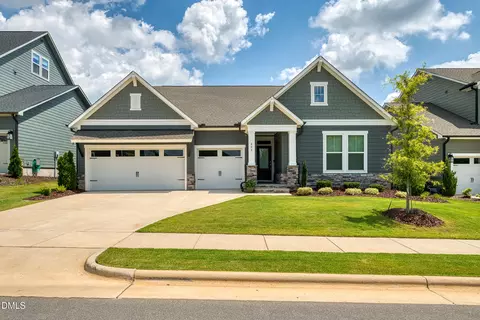 466 Serenity Walk Pkwy, Fuquay Varina, NC 27526
