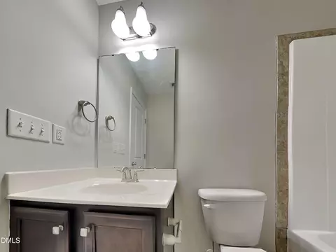 Bath - 204 E Webber Ln, Clayton, NC 27527 photo 3 of 4