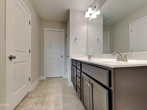 Bath - 204 E Webber Ln, Clayton, NC 27527 photo 4 of 4