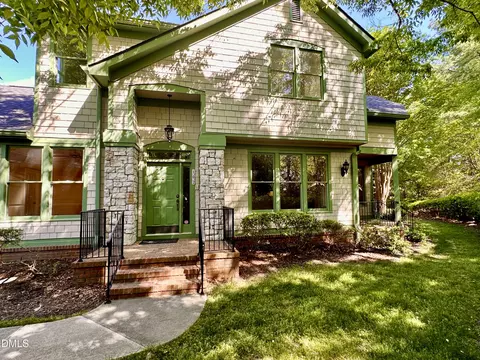 102 Presque Isle Ln #BLDG 100, Chapel Hill, NC 27514