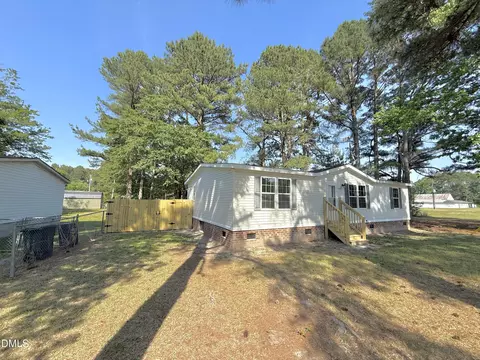 9002 School St, Rocky Mount, NC 27803