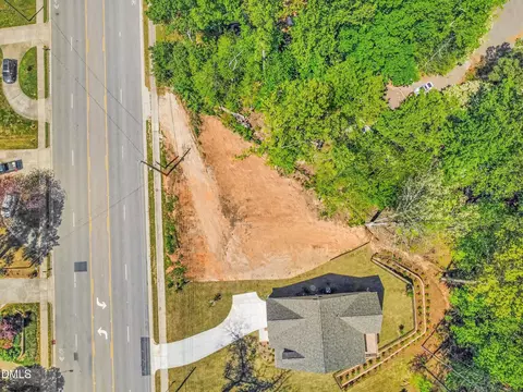 904 SW Maynard Rd, Cary, NC 27511
