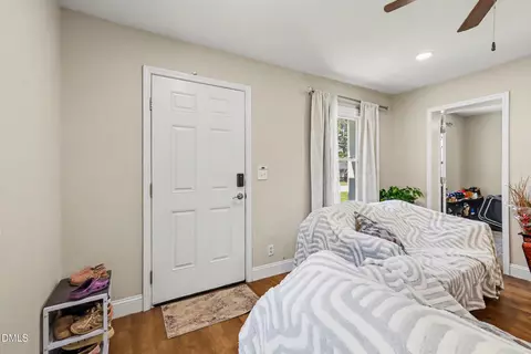 Entry Way - 518 E Townsend St, Dunn, NC 28334 photo 1 of 2