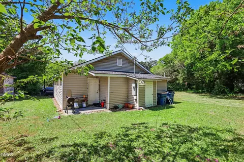 Exterior - 518 E Townsend St, Dunn, NC 28334 photo 3 of 5